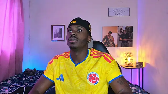 Ethantravis22 online show from June 17, 2026, 3:46 pm