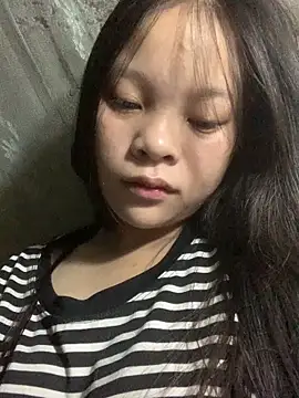 Lisa-sexyy online show from June 15, 2026, 7:49 pm