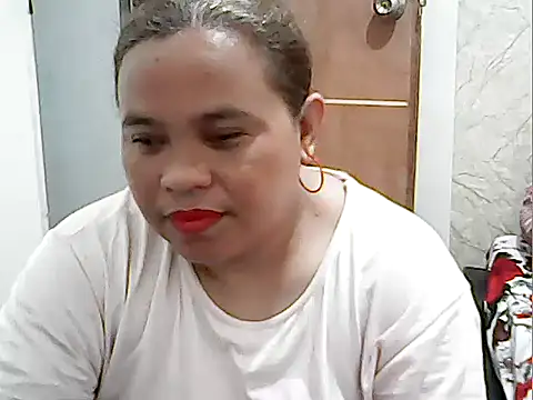 Snapshot of cutechubby chatting on June 17, 2026, 10:32 pm cutechubby online show from June 17, 2026, 10:32 pm