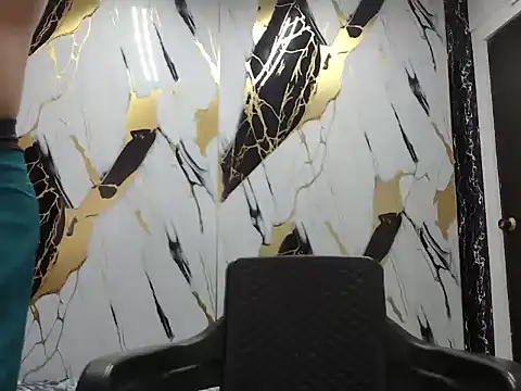 Snapshot of simonm667 chatting on June 14, 2026, 8:44 pm simonm667 online show from June 14, 2026, 8:44 pm