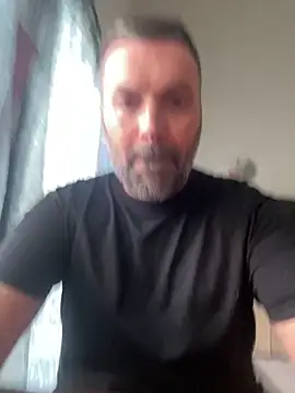 Snapshot of coolsmith81 chatting on June 10, 2026, 8:02 am coolsmith81 online show from June 10, 2026, 8:02 am