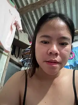 Snapshot of xxdreamgirl69 chatting on April 16, 2026, 9:39 pm xxdreamgirl69 online show from April 16, 2026, 9:39 pm