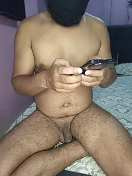 Snapshot of Alex_x77 chatting on July 18, 2026, 10:24 pm Alex x77 online show from July 18, 2026, 10:24 pm
