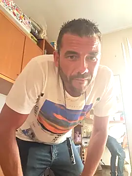 Cicciolino 23 online show from June 30, 2026, 4:08 pm