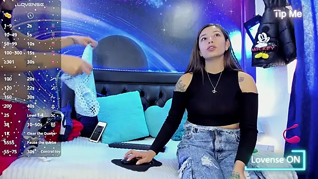 liittleangelss  online show from July 28, 2026, 7:39 pm