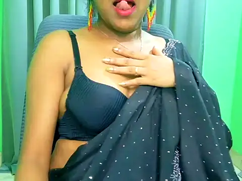 Snapshot of Spit_queenC_for_you chatting on June 29, 2026, 1:00 pm Spit queenC for you online show from June 29, 2026, 1:00 pm