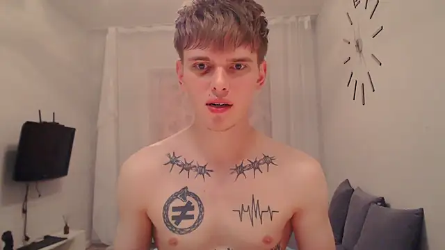 Fredd Xanders online show from July 7, 2026, 6:47 am