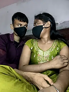 couplegk71 online show from February 15, 2026, 11:52 am