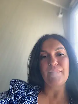 Snapshot of MeganBlueq chatting on June 19, 2026, 1:04 pm MeganBlueq online show from June 19, 2026, 1:04 pm