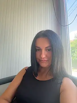Snapshot of MeganBlueq chatting on July 15, 2026, 9:03 am MeganBlueq online show from July 15, 2026, 9:03 am