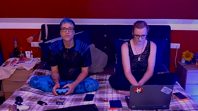 AskAveryAnything online show from July 21, 2026, 7:49 pm