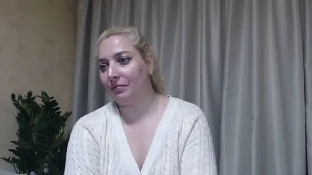 sweetpussy13 online show from May 16, 2026, 10:36 am