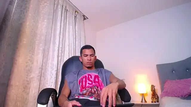 TOMBOYSEXX online show from June 19, 2026, 6:01 pm