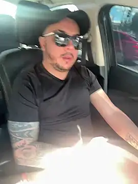 Diegohernan17 online show from June 27, 2026, 3:39 pm
