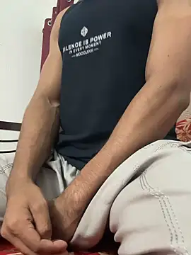 hot gym b0y online show from June 21, 2026, 3:36 pm