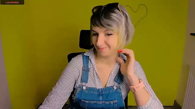 Snapshot of Lana_Foxyy chatting on April 27, 2026, 2:59 pm Lana Foxyy online show from April 27, 2026, 2:59 pm
