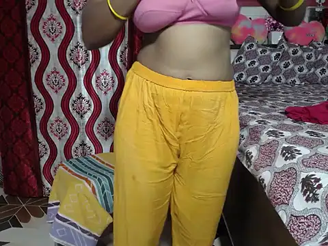 Snapshot of surbhi01 chatting on June 26, 2026, 4:28 am surbhi01 online show from June 26, 2026, 4:28 am