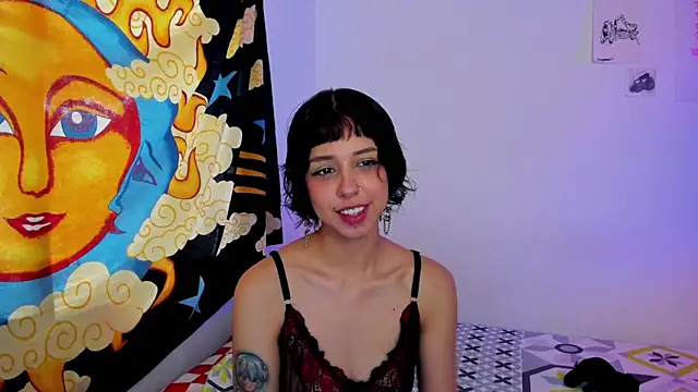 harakitty  online show from June 16, 2026, 8:33 pm