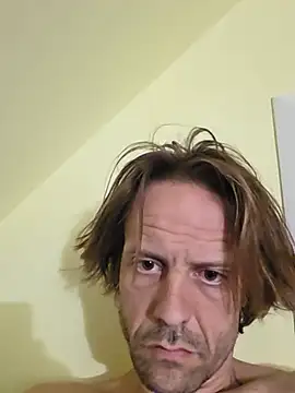 Danny543267 online show from June 17, 2026, 4:15 am
