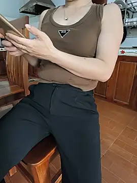 Sweet-Berryy online show from July 14, 2026, 1:41 am