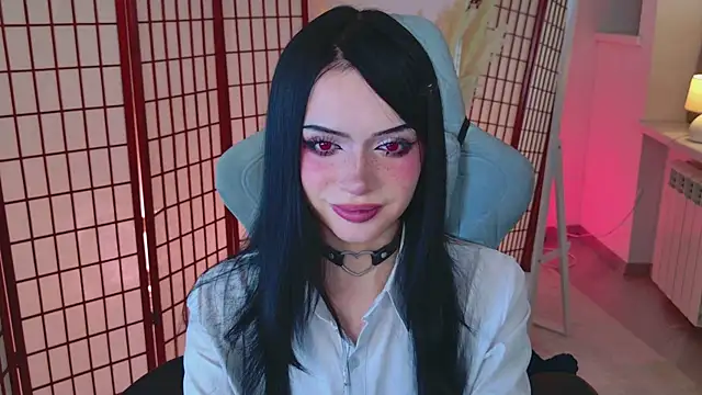 Dark Diva online show from May 7, 2026, 10:15 pm