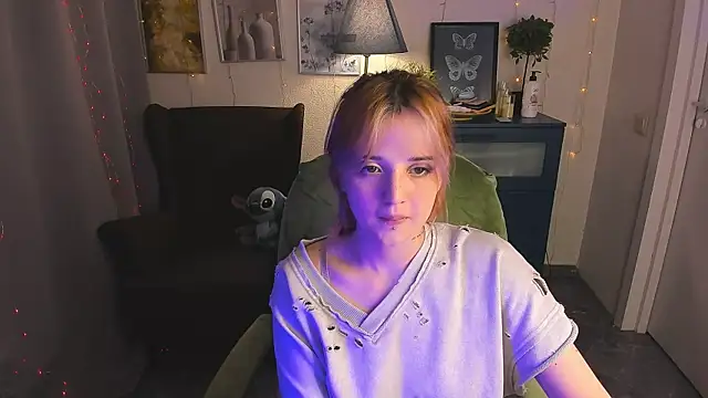 SarahShelby online show from June 4, 2026, 10:05 pm