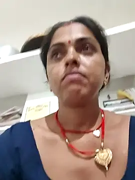 Snapshot of Mahima_rani34 chatting on July 11, 2026, 5:15 pm Mahima rani34 online show from July 11, 2026, 5:15 pm