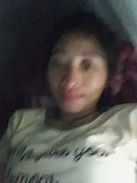 Hiniyk2 online show from May 14, 2026, 2:35 pm