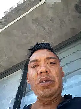 Snapshot of latinomoreno95 chatting on July 4, 2026, 6:03 pm latinomoreno95 online show from July 4, 2026, 6:03 pm