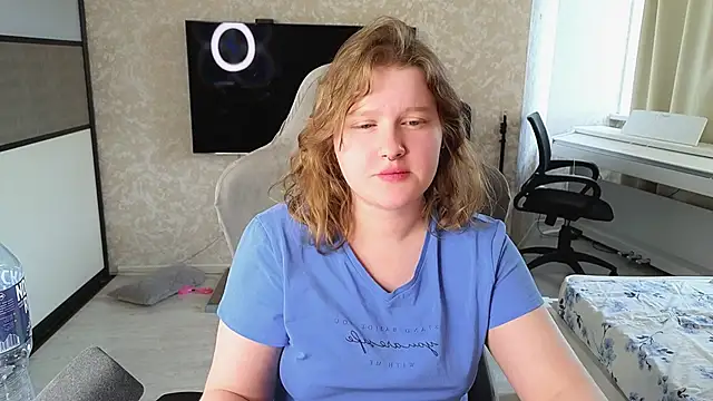 Ol1via online show from June 12, 2026, 1:04 am