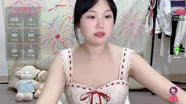 xiaoguai99 online show from June 29, 2026, 12:38 pm