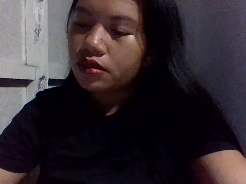 Snapshot of sweetprinces08 chatting on April 5, 2026, 7:11 pm sweetprinces08 online show from April 5, 2026, 7:11 pm