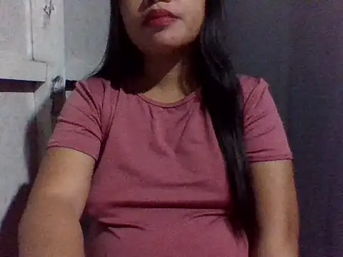 Snapshot of sweetprinces08 chatting on April 18, 2026, 2:43 pm sweetprinces08 online show from April 18, 2026, 2:43 pm