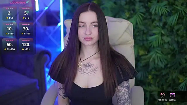 AlexaFleur online show from May 17, 2026, 7:10 pm