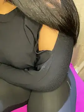 Snapshot of Lina_Velvet_ chatting on February 9, 2026, 3:54 am Lina Velvet online show from February 9, 2026, 3:54 am