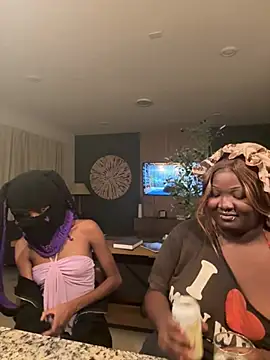 princesssukii online show from August 8, 2026, 5:09 am