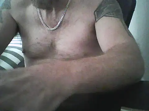 Snapshot of loudandproud chatting on May 21, 2026, 3:57 am loudandproud online show from May 21, 2026, 3:57 am