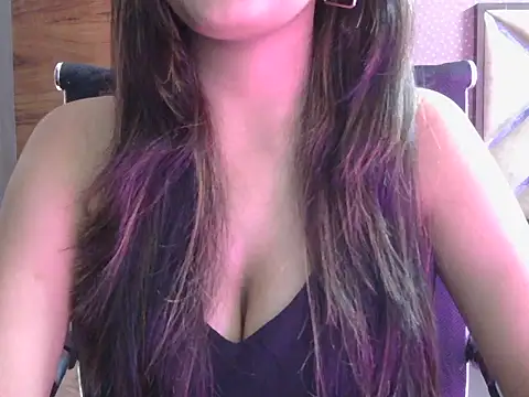 Snapshot of sweet_riyaaa chatting on July 5, 2026, 2:07 am sweet riyaaa online show from July 5, 2026, 2:07 am