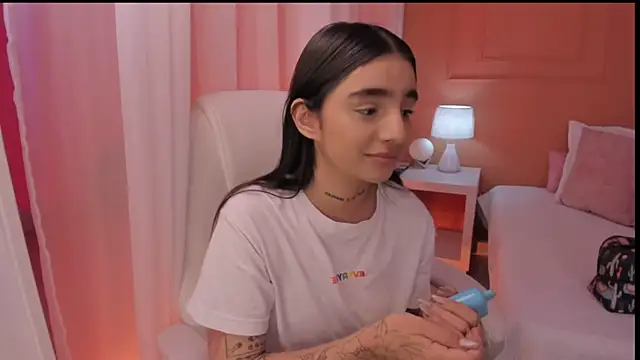 Abriil cutee online show from June 16, 2026, 2:30 pm