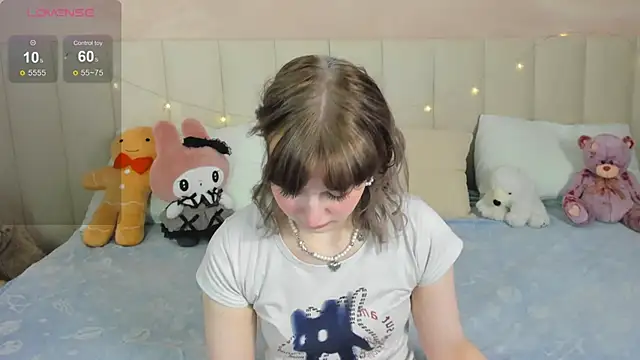 AdeleSilvy online show from June 23, 2026, 1:36 am