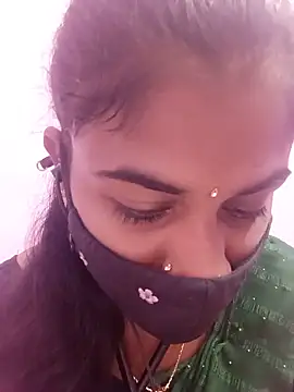 Tamil Hot RoyalQueen online show from May 20, 2026, 11:05 am