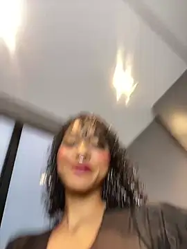 LizStorm  online show from June 8, 2026, 11:43 am