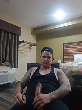 Snapshot of ThickaThuckDick07 chatting on June 24, 2026, 12:42 am ThickaThuckDick07 online show from June 24, 2026, 12:42 am