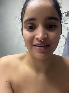 VanessaDoofenshmirtz online show from June 18, 2026, 11:03 am