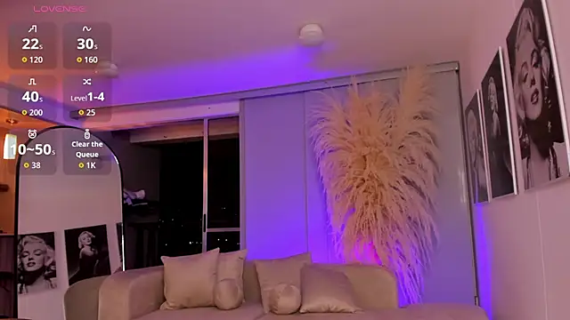 LennerCollins  online show from June 22, 2026, 4:31 am