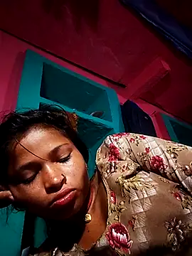 Snapshot of Jyoti_rathor chatting on August 3, 2026, 2:10 am Jyoti rathor online show from August 3, 2026, 2:10 am