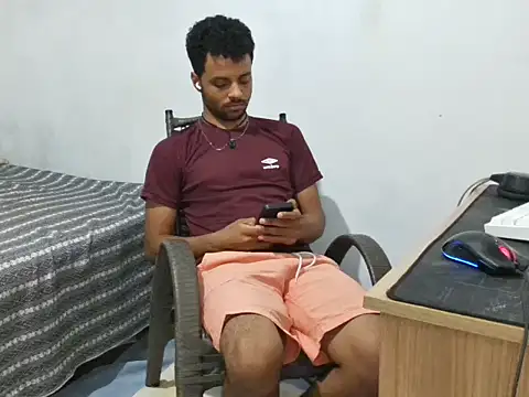Snapshot of Eton- chatting on July 18, 2026, 5:00 am Eton- online show from July 18, 2026, 5:00 am