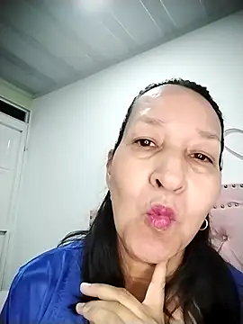 RosseLaure online show from July 2, 2026, 2:55 am