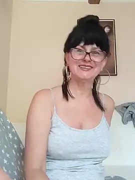 AliceSwan57 online show from June 16, 2026, 6:49 am