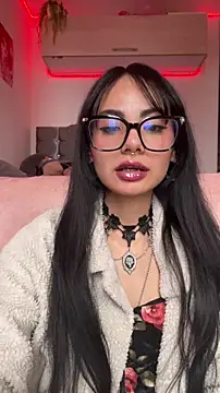 Snapshot of _Lucycherry chatting on June 15, 2026, 10:12 pm Lucycherry online show from June 15, 2026, 10:12 pm